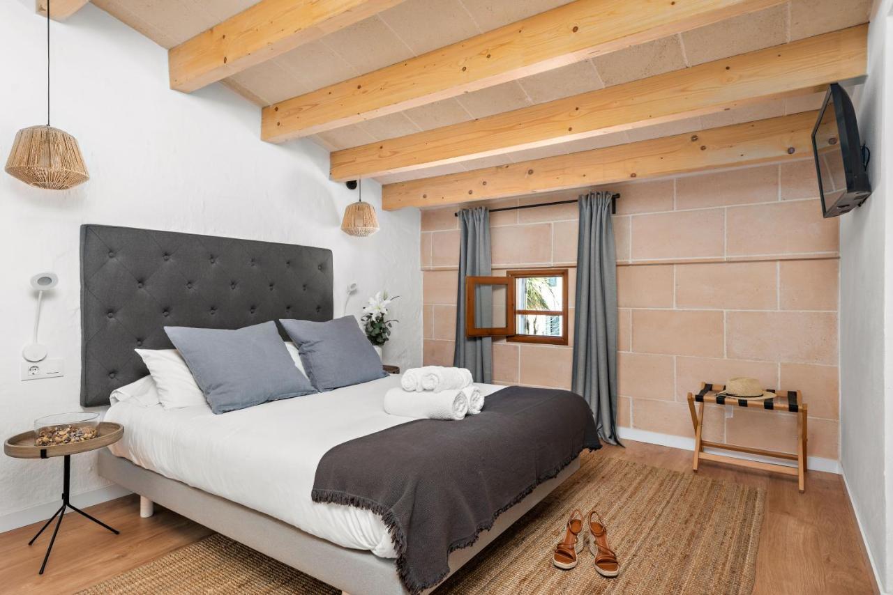 Hotel Boutique Ses 5 Claus ซิวตาเดญา ภายนอก รูปภาพ